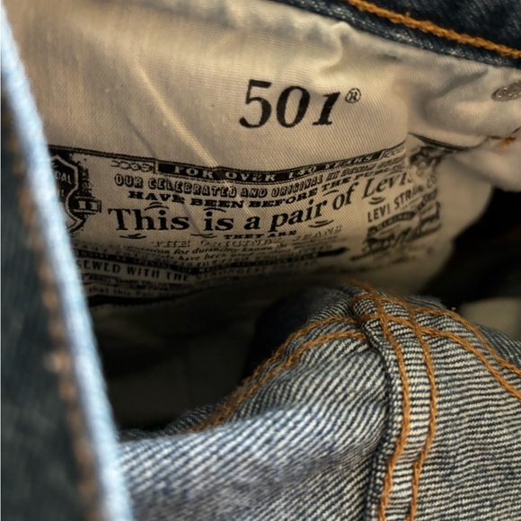 Levi’s 501 High Rise Button~Fly Denim Cut Off Jean Sz 26” Waist 100% Cotton Blue - Picture 5 of 7
